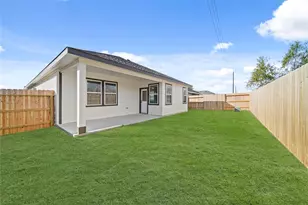 4711 Bay Vista Dr, Baytown, TX 77523 - Photo 21