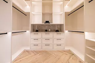 360 Timber Terrace Rd, Houston, TX 77024 - Photo 21