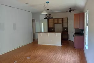 1684 Twin Cove, Kyle, TX 78640 - Photo 5