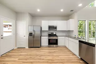 25595 Blossom Ct, Montgomery, TX 77316 - Photo 11