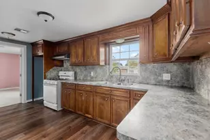 3914 Cetti St, Houston, TX 77009 - Photo 7