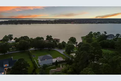 9239 Lake Conroe Drive, Conroe, TX 77304 - Photo 1
