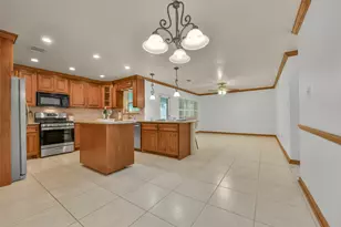 408 Holly Fern Dr, League City, TX 77573 - Photo 9