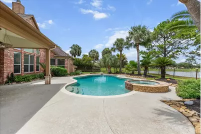 1618 Stoney Lake Drive, Friendswood, TX 77546 - Photo 45