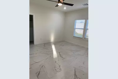 3206 Emerald Hills Dr, Angleton, TX 77515 - Photo 7