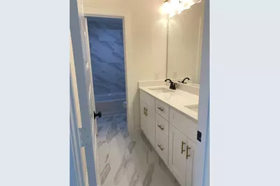 3206 Emerald Hills Dr, Angleton, TX 77515 - Photo 13