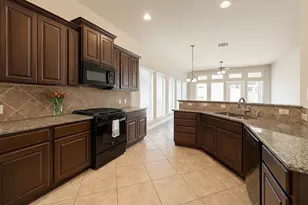 2626 Rosepoint Ct, Fresno, TX 77545 - Photo 5