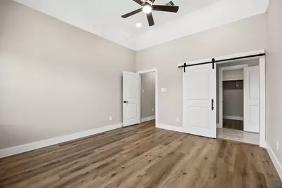5949 Collingsworth Street, Houston, TX 77026 - Photo 27