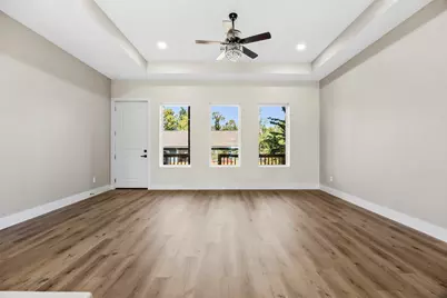5949 Collingsworth Street, Houston, TX 77026 - Photo 13