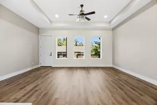 5949 Collingsworth St, Houston, TX 77026 - Photo 13