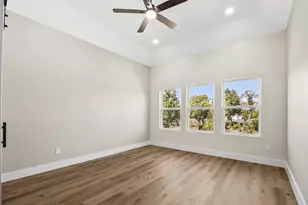 5949 Collingsworth St, Houston, TX 77026 - Photo 25