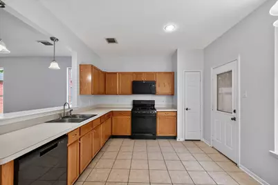 [Address not provided], Tomball, TX 77375 - Photo 13