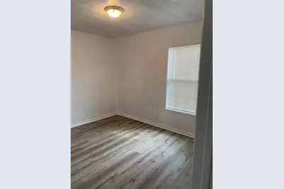 5237 Carmen Street, Houston, TX 77033 - Photo 19