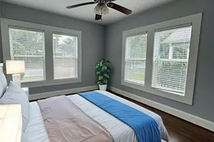 1011 E 6th 1/2 St, Houston, TX 77009 - Photo 3