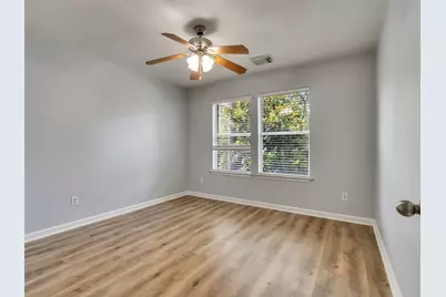 34 W Sage Creek Place, The Woodlands, TX 77382 - Photo 19