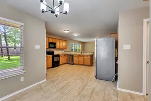 34 W Sage Creek Pl, The Woodlands, TX 77382 - Photo 11