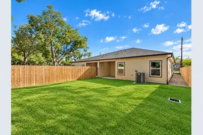 8709 Wheatley Street, Houston, TX 77088 - Photo 15