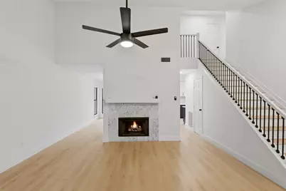 15 Cricket Hollow Place, The Woodlands, TX 77381 - Photo 5