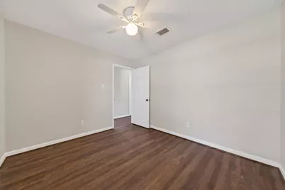 9906 Rocky Hollow Road, La Porte, TX 77571 - Photo 13