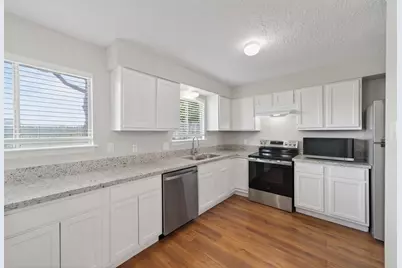 9906 Rocky Hollow Road, La Porte, TX 77571 - Photo 7
