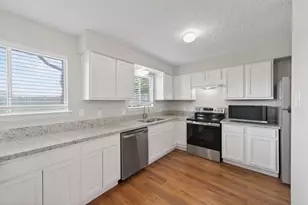 9906 Rocky Hollow Rd, La Porte, TX 77571 - Photo 7