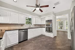 16814 SW Creeksouth Rd, Houston, TX 77068 - Photo 11