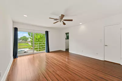 2321 Commonwealth Street, Houston, TX 77006 - Photo 9
