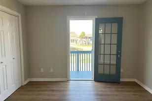 22813 Buena St, Galveston, TX 77554 - Photo 9