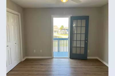 22813 Buena Street, Galveston, TX 77554 - Photo 9