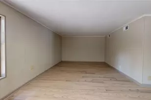 1501 13th St N, Texas City, TX 77590 - Photo 13