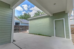 4113 Threadgill St, Austin, TX 78723 - Photo 29