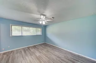 10714 Ballantine St, Houston, TX 77075 - Photo 17