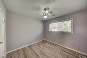 10714 Ballantine St, Houston, TX 77075 - Photo 31