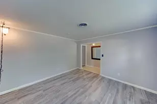 10714 Ballantine St, Houston, TX 77075 - Photo 3