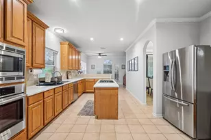 14326 Chartley Falls Dr, Houston, TX 77044 - Photo 9