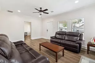 1801 Hussion St, Houston, TX 77003 - Photo 7