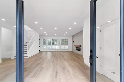 30 E Wedgemere Circle, The Woodlands, TX 77381 - Photo 5