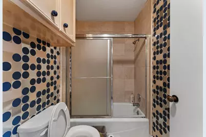 8103 Lake Edge Court, Houston, TX 77071 - Photo 25