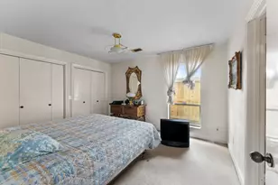 8103 Lake Edge Ct, Houston, TX 77071 - Photo 29