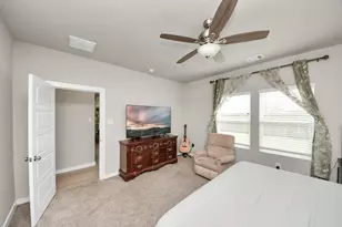 8523 Treetop Hts Dr, Baytown, TX 77523 - Photo 17