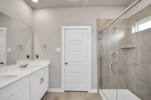 8523 Treetop Hts Dr, Baytown, TX 77523 - Photo 19