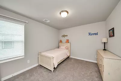 8523 Treetop Heights Drive, Baytown, TX 77523 - Photo 11