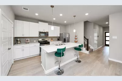 8523 Treetop Heights Drive, Baytown, TX 77523 - Photo 5