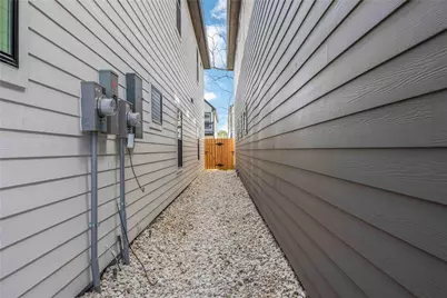 8013 Cora Street B, Houston, TX 77088 - Photo 17