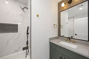 8013 Cora Street B, Houston, TX 77088 - Photo 9