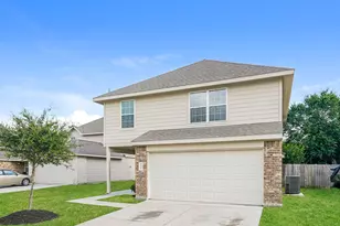 8626 Middleton Oaks Cir, Houston, TX 77028 - Photo 3