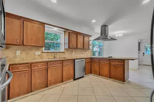 10818 Elmdale Dr, Houston, TX 77070 - Photo 9
