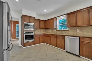 10818 Elmdale Dr, Houston, TX 77070 - Photo 9