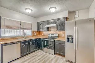 15614 Mendocino Dr, Houston, TX 77083 - Photo 9