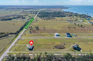 4423 W Bayshore Rd, Anahuac, TX 77514 - Photo 3